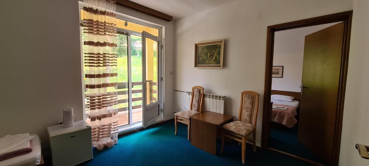 Guest House Tiha Noc Жабляк Экстерьер фото